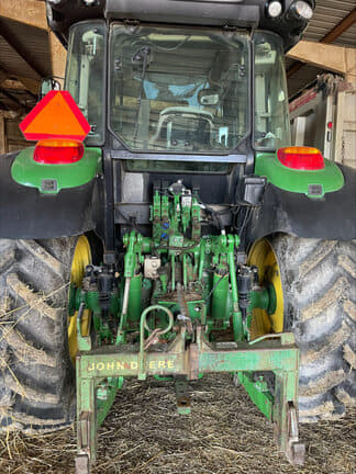 Image of John Deere 5125R equipment image 4