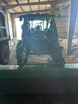 Image of John Deere 5125R equipment image 3
