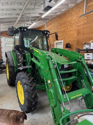 2018 John Deere 5125R Equipment Image0