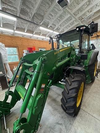 Image of John Deere 5125R equipment image 3