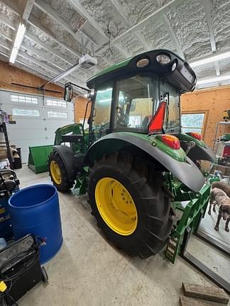 Image of John Deere 5125R equipment image 2