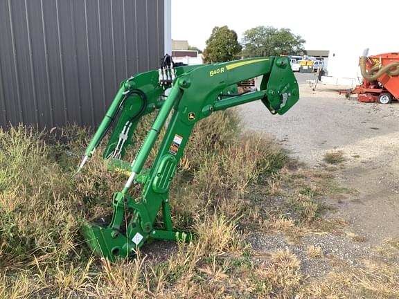 Image of John Deere 5125R equipment image 4