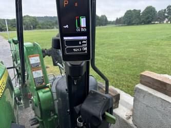 Image of John Deere 5125R equipment image 3