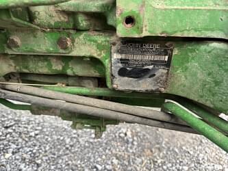 Image of John Deere 5125R equipment image 2