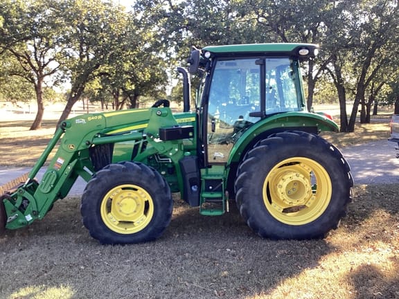 2018 John Deere 5125R Equipment Image0