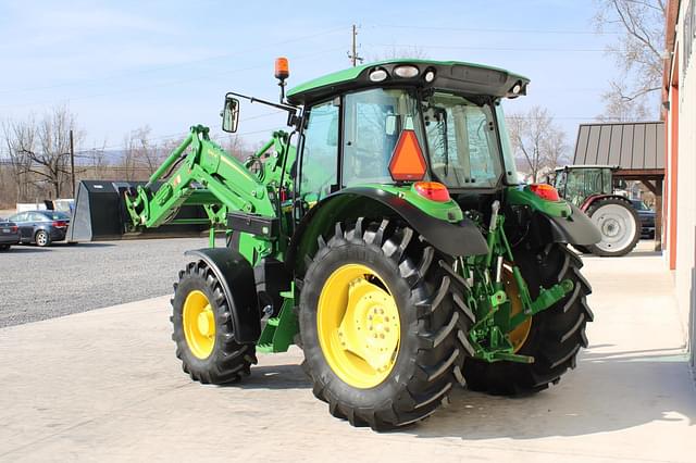 Image of John Deere 5125R equipment image 4