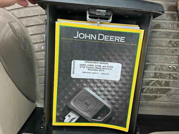 Image of John Deere 5125R equipment image 3