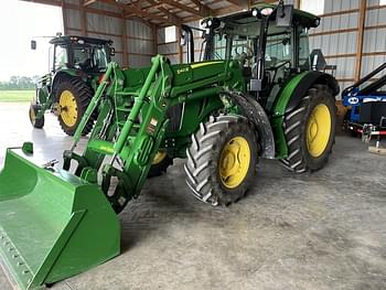 2018 John Deere 5125R Equipment Image0