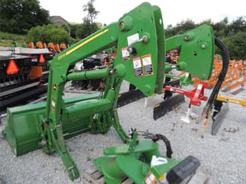 Main image John Deere 520M