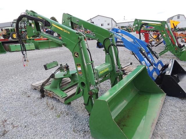 Image of John Deere 520M equipment image 4