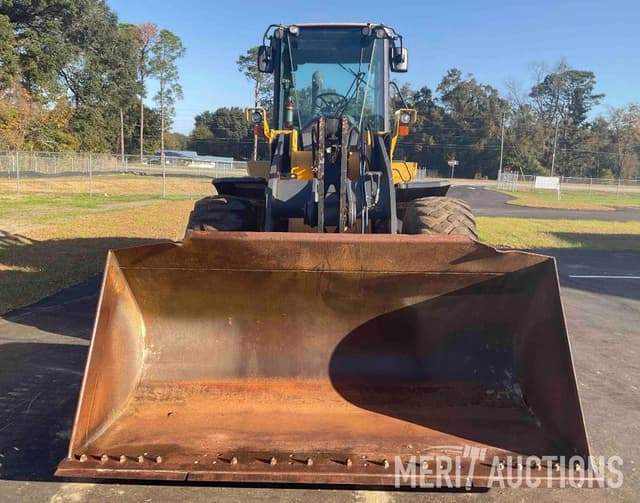 Image of John Deere 544K equipment image 1