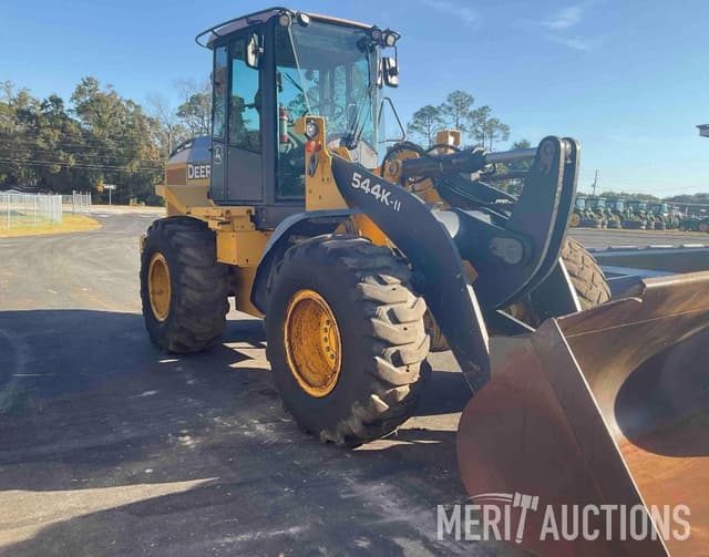 Image of John Deere 544K equipment image 2