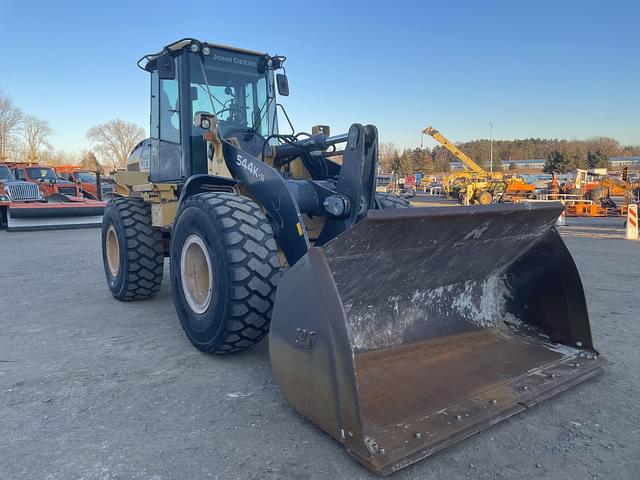 Image of John Deere 544K equipment image 3