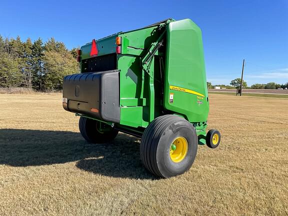 Image of John Deere 560M equipment image 4