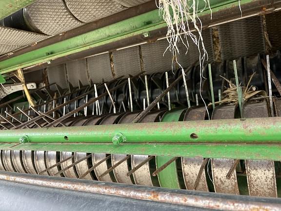 Image of John Deere 560M Silage equipment image 4