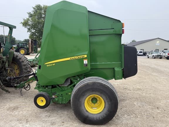 Image of John Deere 560M equipment image 1