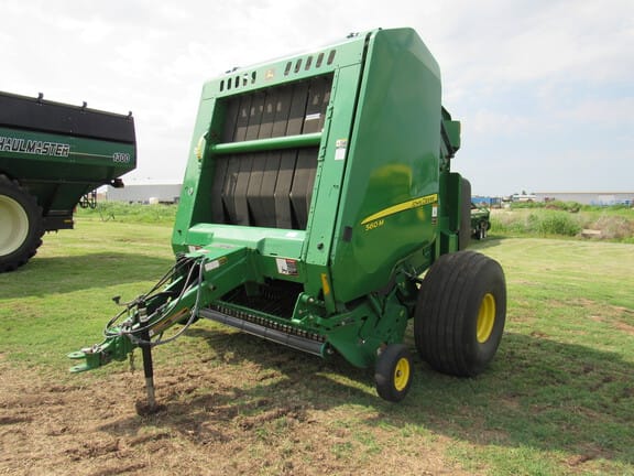 Main image John Deere 560M