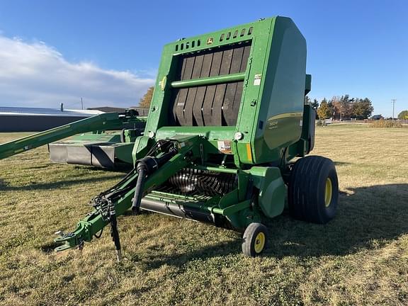 Image of John Deere 560M MegaWideHC2 equipment image 1