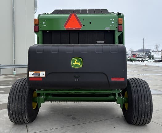 Image of John Deere 560M equipment image 3