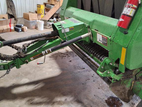 Image of John Deere 560M equipment image 3