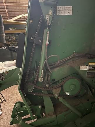Image of John Deere 560M equipment image 4