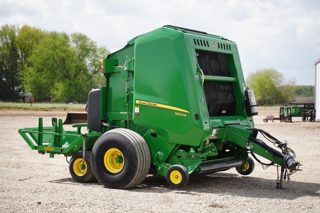 Image of John Deere 560M equipment image 2