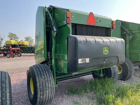 Image of John Deere 560M equipment image 3