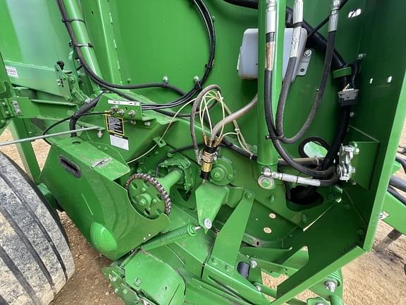 Image of John Deere 560M Silage equipment image 2