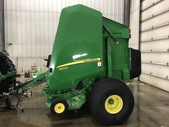 Image of John Deere 560M equipment image 4