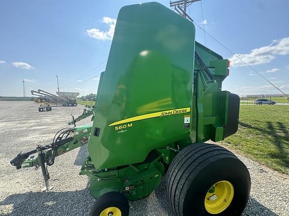 Image of John Deere 560M equipment image 3