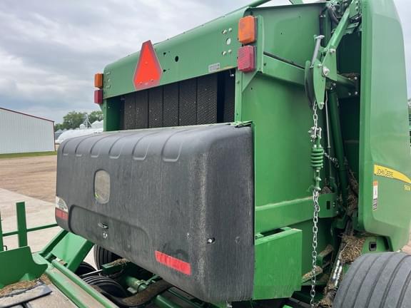 Image of John Deere 560M equipment image 2