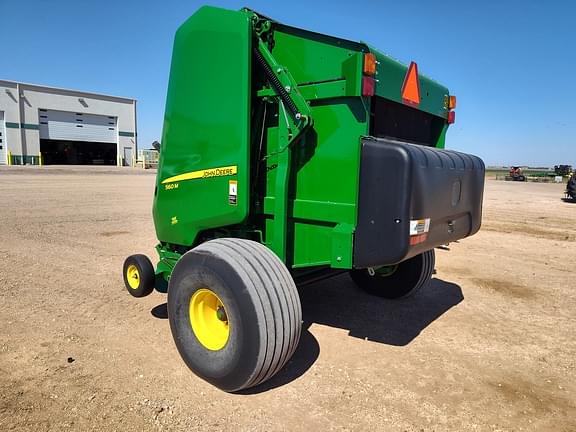 Image of John Deere 560M equipment image 2