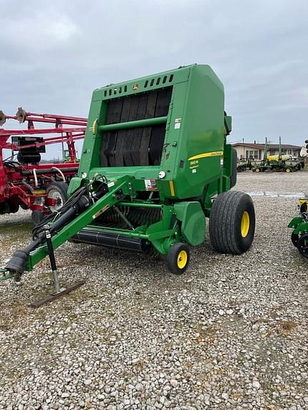 Image of John Deere 560M equipment image 1