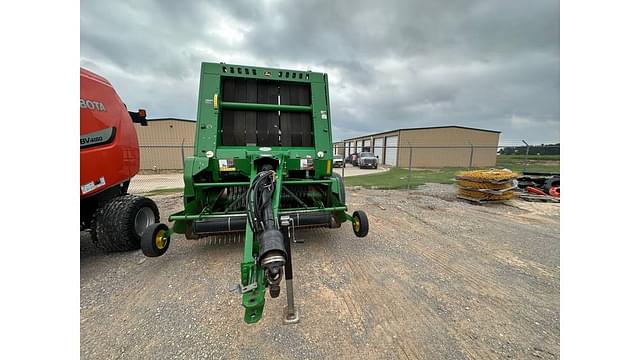 Image of John Deere 560M equipment image 1