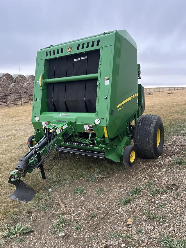 Image of John Deere 560M equipment image 4