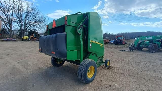 Image of John Deere 560M equipment image 4