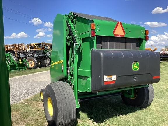 Image of John Deere 560M equipment image 4