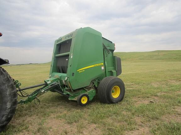 Image of John Deere 560M Primary image