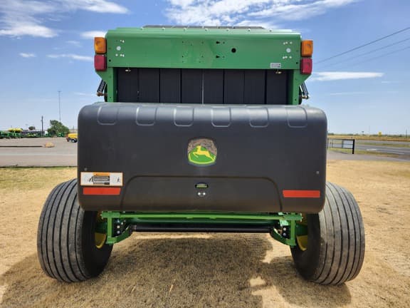 Image of John Deere 560M equipment image 3