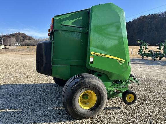 Image of John Deere 560M equipment image 1