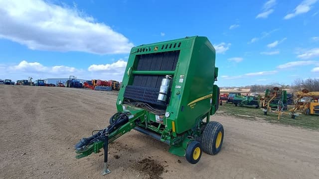 Image of John Deere 560M equipment image 2