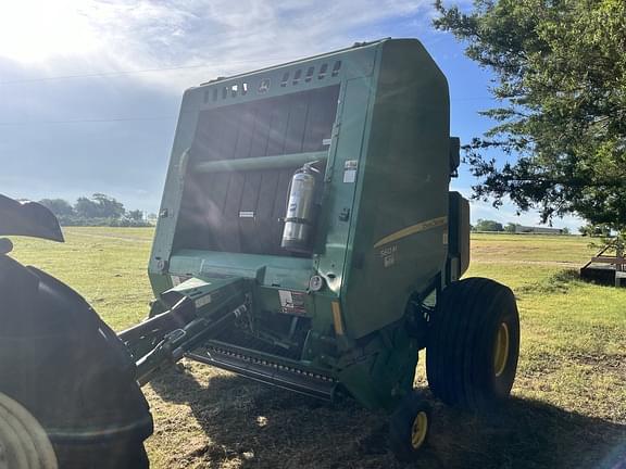 Image of John Deere 560M equipment image 2