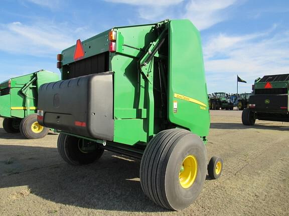 Image of John Deere 560M equipment image 4