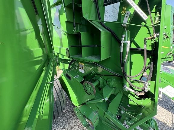 Image of John Deere 560M equipment image 1