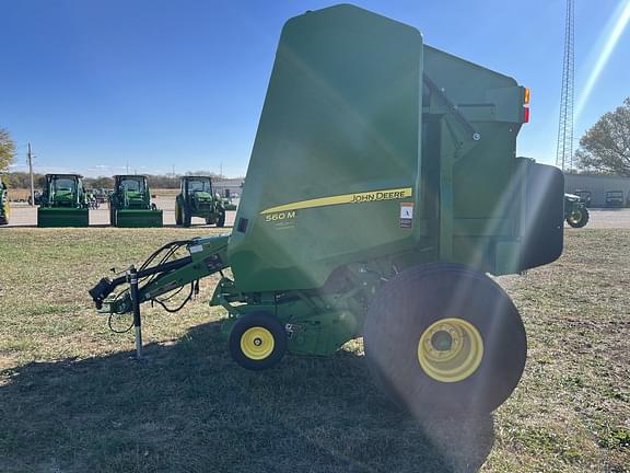 Image of John Deere 560M equipment image 3