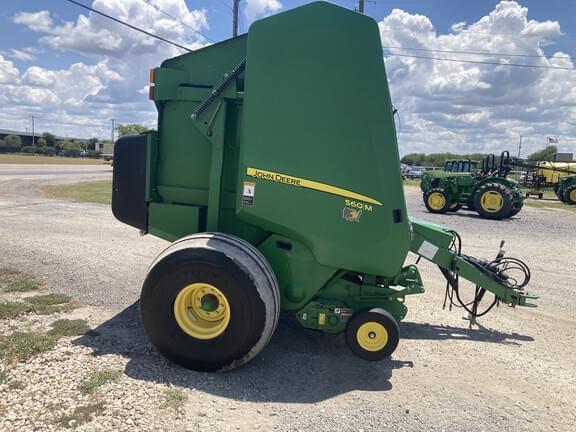 Image of John Deere 560M equipment image 4