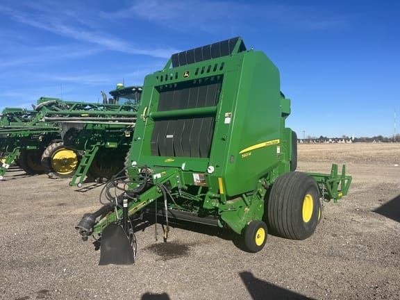 Main image John Deere 560M