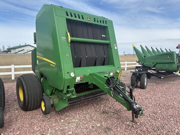 Image of John Deere 560M equipment image 2