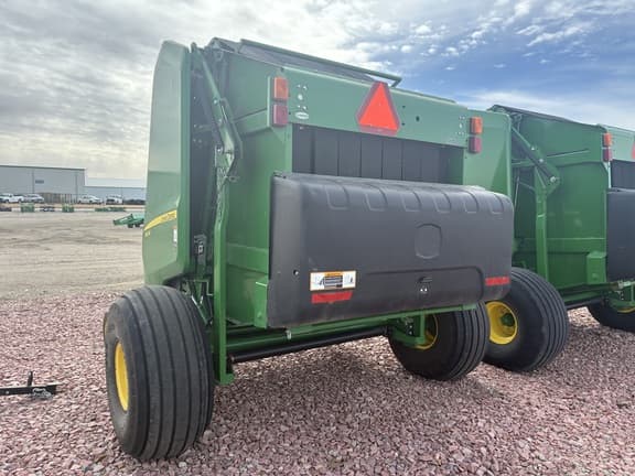 Image of John Deere 560M equipment image 3