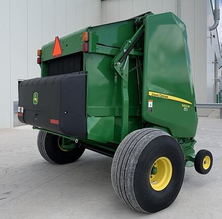 Image of John Deere 560M equipment image 2
